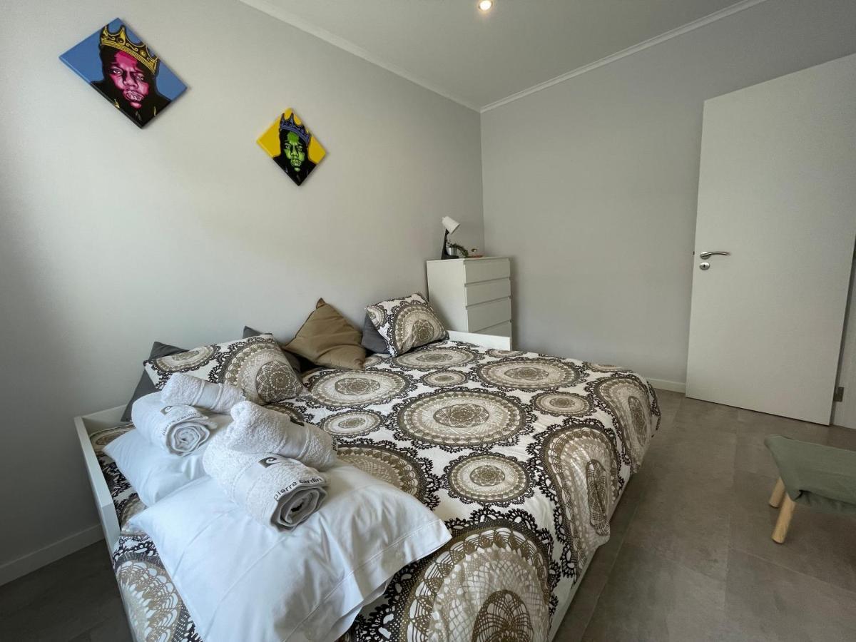 Happy House Barreiro Appartement Barreiro  Buitenkant foto