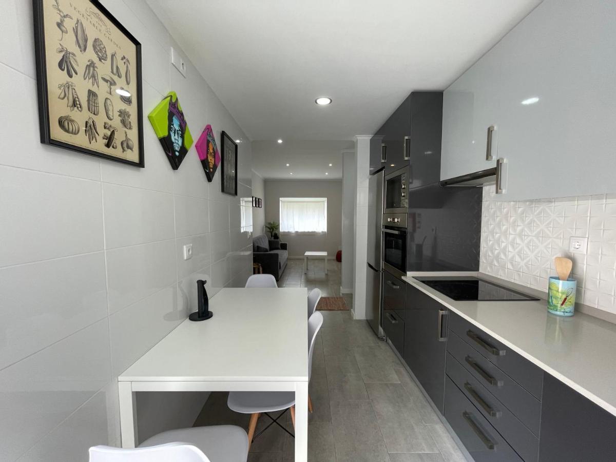Happy House Barreiro Appartement Barreiro  Buitenkant foto
