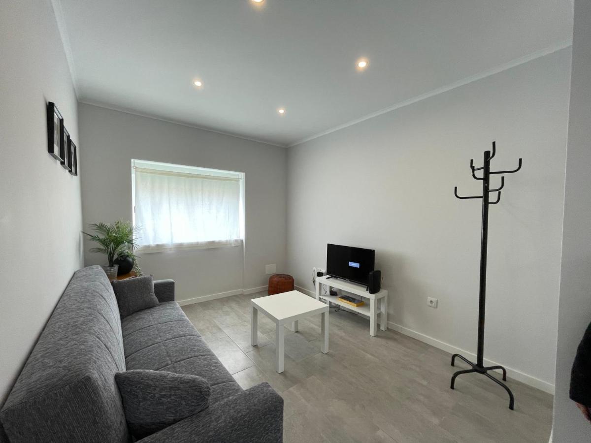 Happy House Barreiro Appartement Barreiro  Buitenkant foto